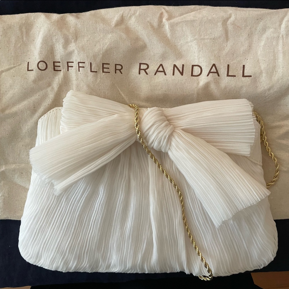 Loeffler Randall clutch